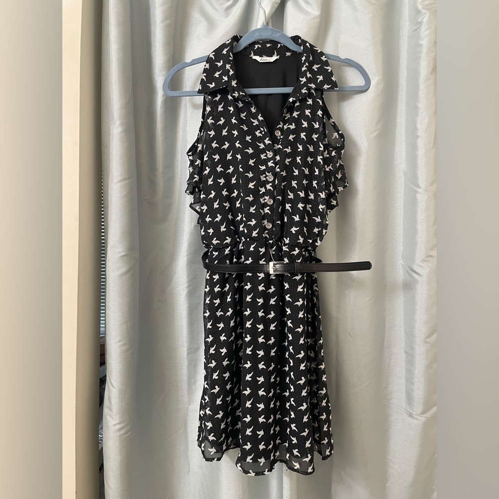 Black and White Bird Patterned Women's Dress off shoulder cutout with belt NWOT